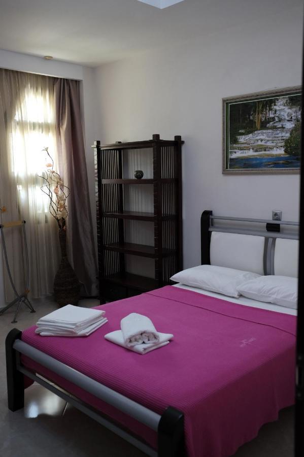 Irenes Apartment Kallithea  ภายนอก รูปภาพ