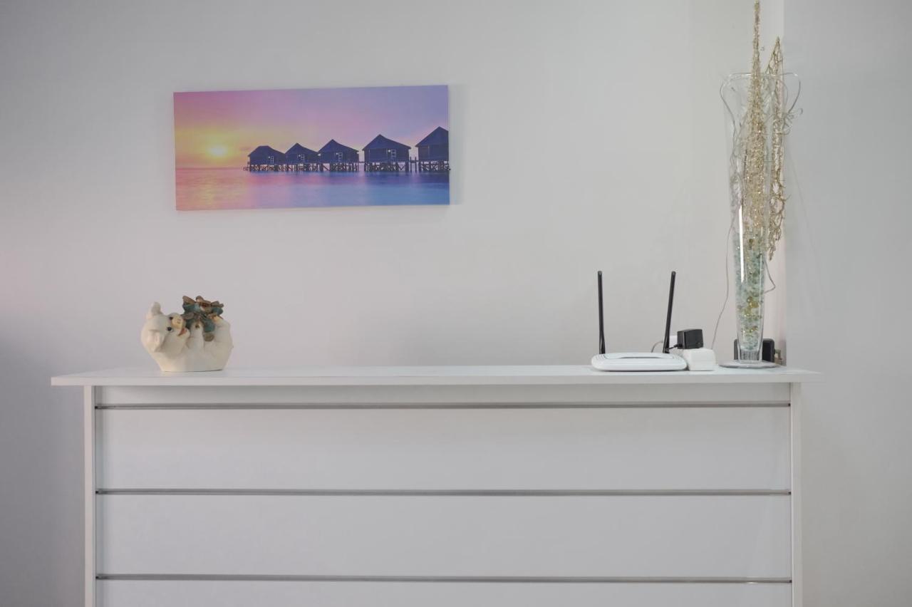 Irenes Apartment Kallithea  ภายนอก รูปภาพ