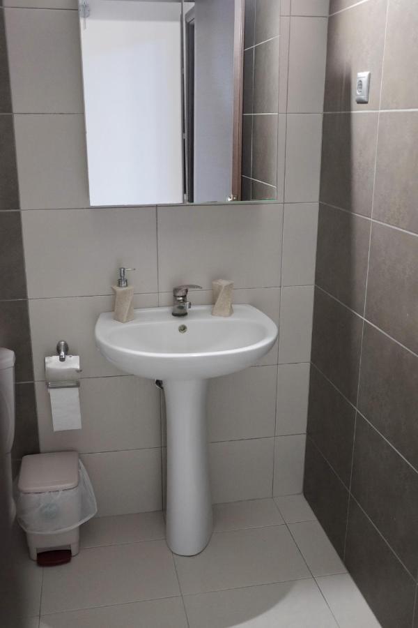 Irenes Apartment Kallithea  ภายนอก รูปภาพ