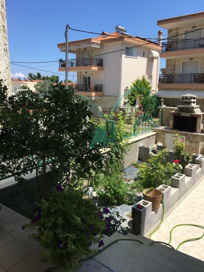 Irenes Apartment Kallithea  ภายนอก รูปภาพ